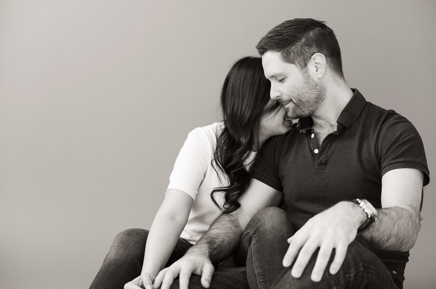 A couple poses for an Engagement session posing guide